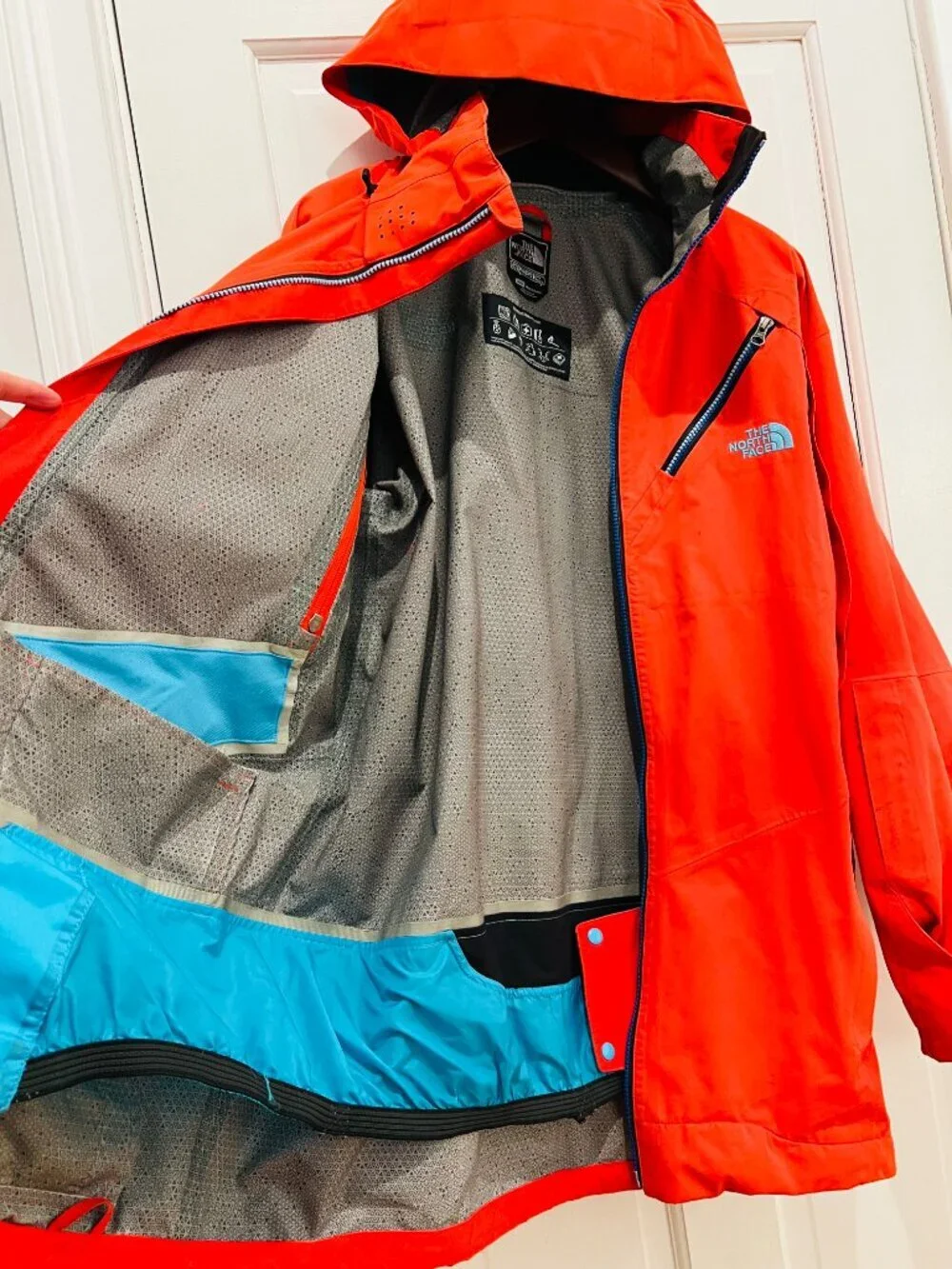 North Face Cryptic Decagon Jacket Flashlight RECCO Mens Red Ski Snow Technical M